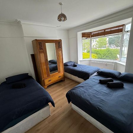 Big Family Room In Room At 2 Iveragh Rd-4 Dublin Ngoại thất bức ảnh